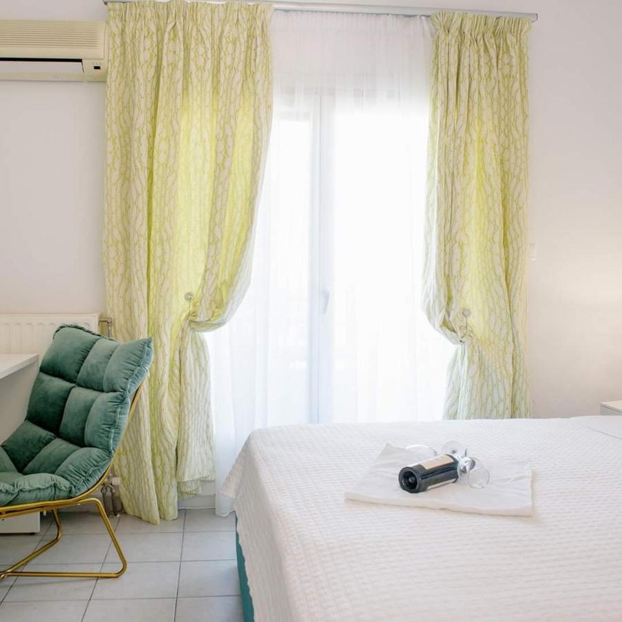 Hotel Papanikolaou Ierissos Bagian luar foto