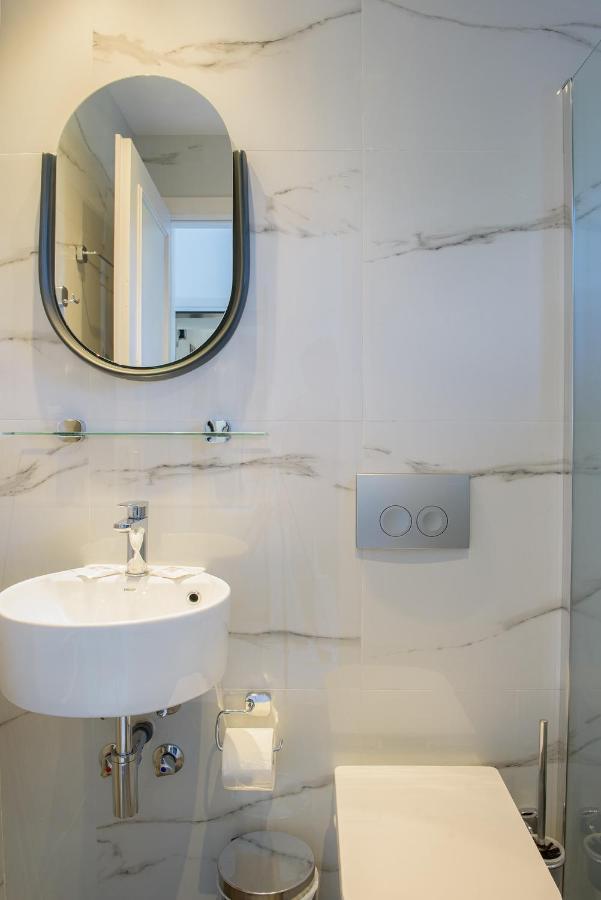Hotel Papanikolaou Ierissos Bagian luar foto