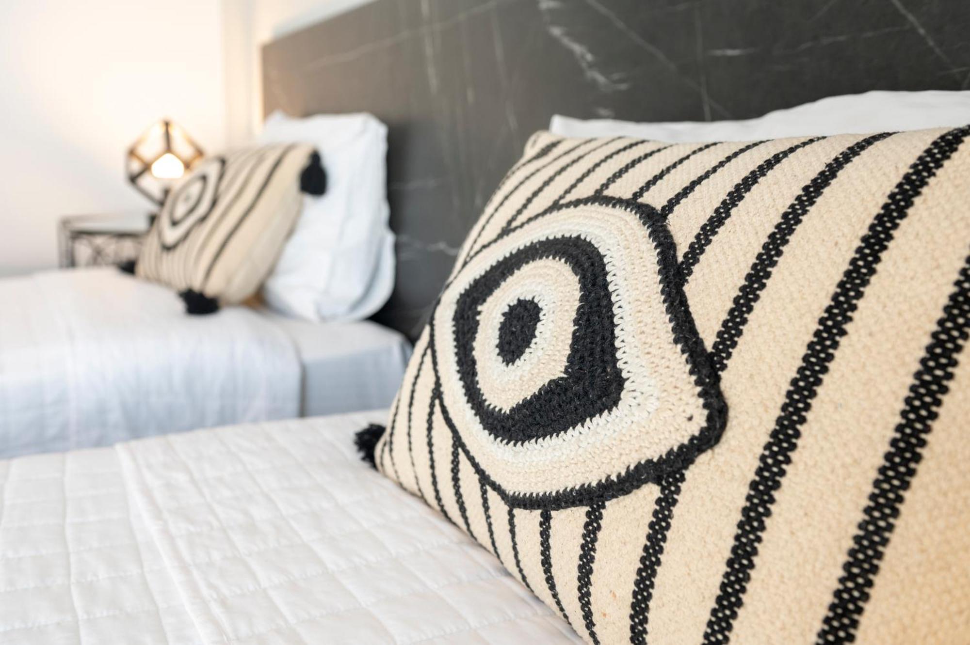 Hotel Papanikolaou Ierissos Bagian luar foto
