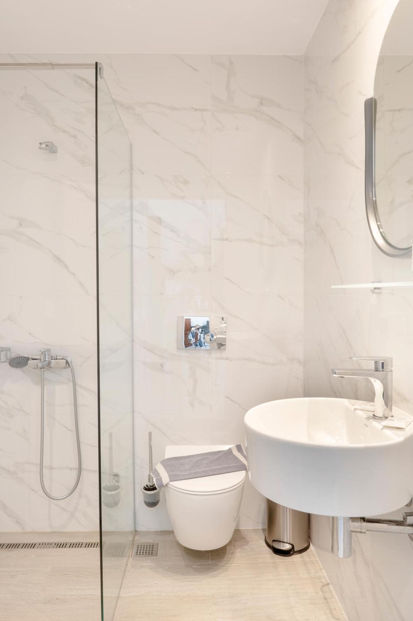 Hotel Papanikolaou Ierissos Bagian luar foto