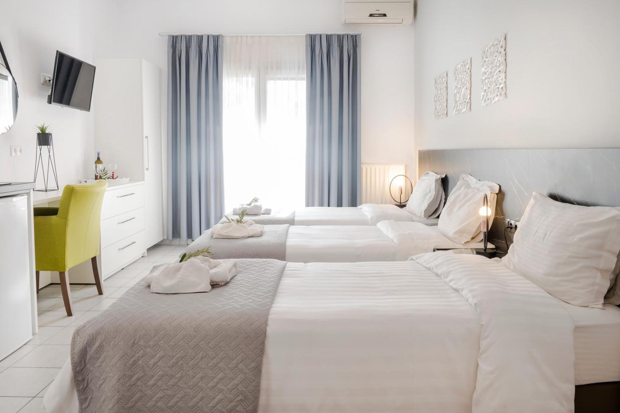 Hotel Papanikolaou Ierissos Bagian luar foto